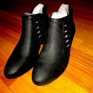 detailed black booties